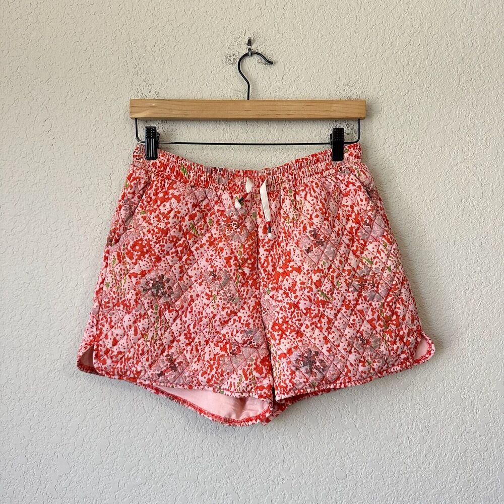 FIND ME NOW Tyler Shorts Pink Red Abstract Quilted Pull On High Rise